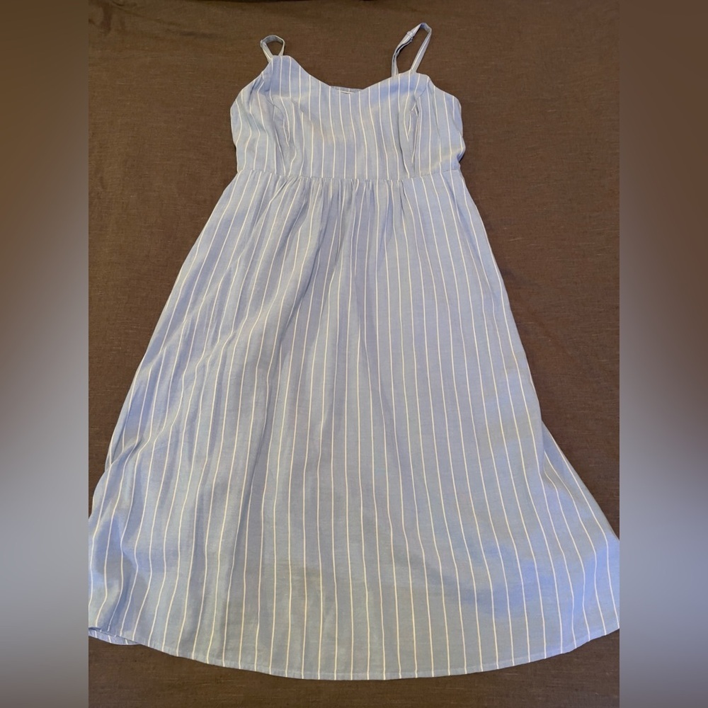 Old Navy Blue Striped Summer Dress - Picture 4 of 7